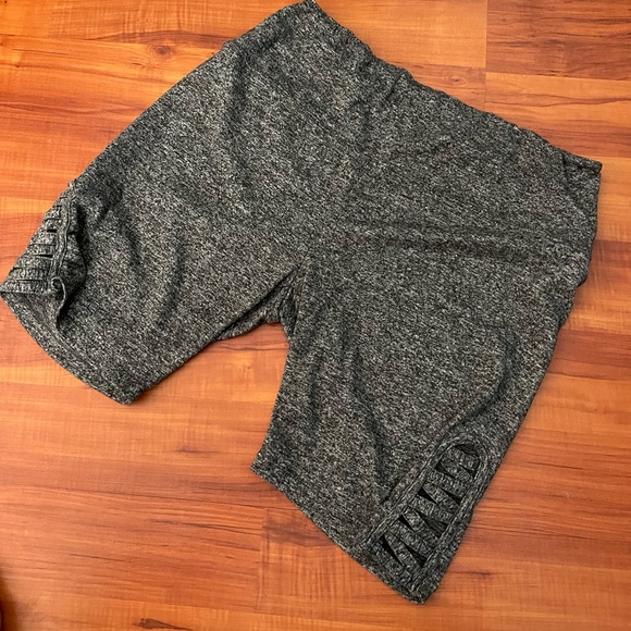 Bike‎ Shorts - Picture 1 of 3